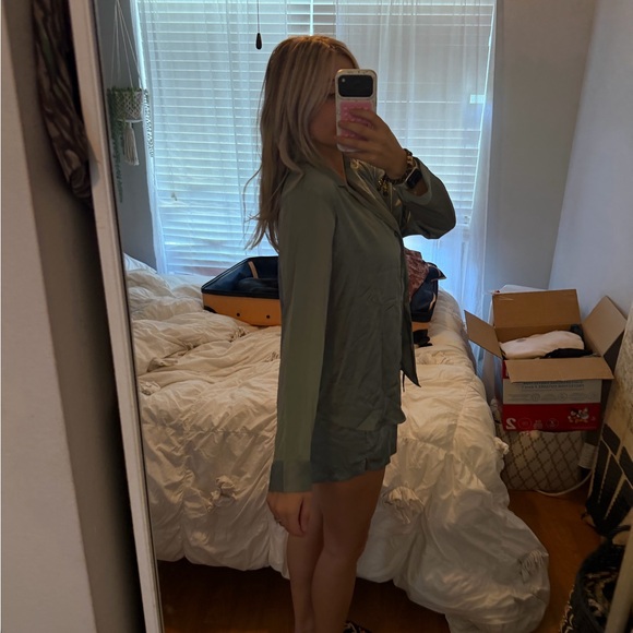 AUDEN SATIN PJS - Picture 7 of 14